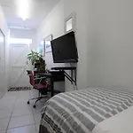 Single En-Suite In The Heart Of Higgovale